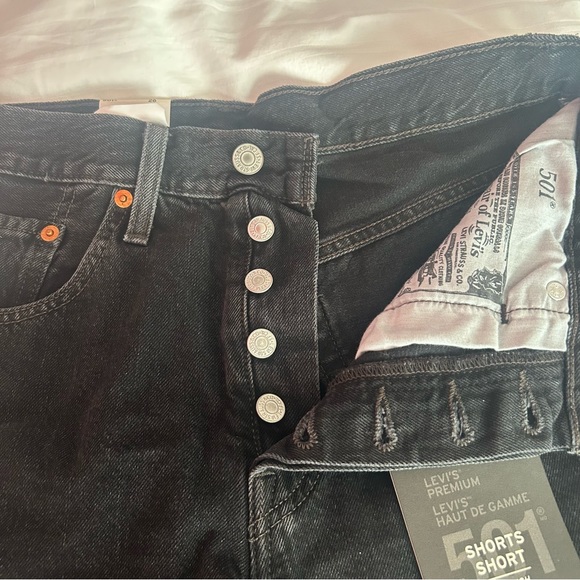 NWT levi’s 501 jean shorts - Picture 6 of 6